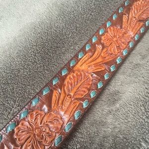 Hand tooled leather belt w/ buck stitch